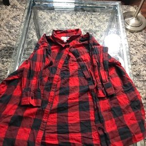 Women’s plaid shirt